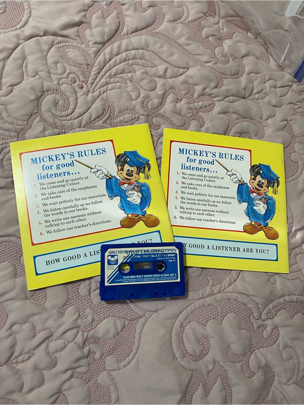 Walt Disney Read-Along: Johnny Fedora and Alice Blue Bonnet with Blue Cassette - Picture 7 of 7